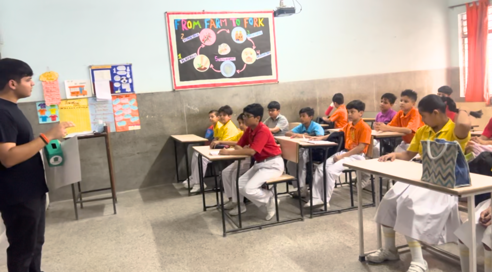 Battery Bin awareness session in classroom